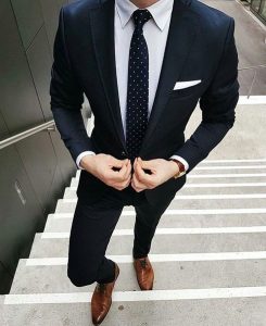 “Ternos masculinos para o ambiente de trabalho: como se vestir profissionalmente”插图