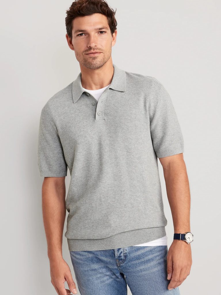 Short sleeve sweater, often referred to as sweater vests or sleeveless jumpers, are a versatile and stylish addition to a man's wardrobe.