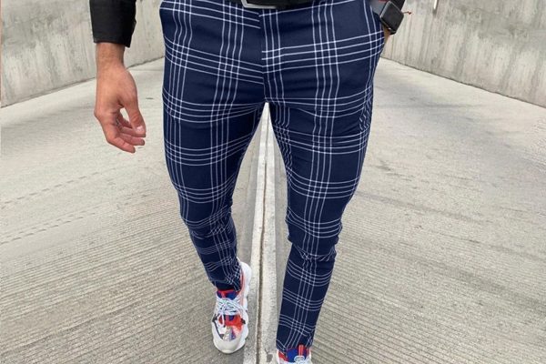 Casual plaid pants outfit – a gentleman’s style缩略图