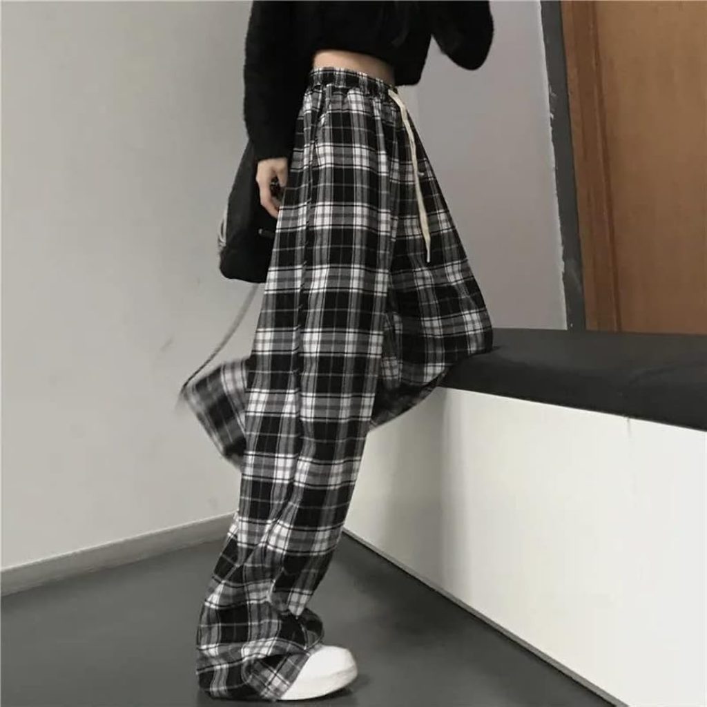 casual plaid pants outfit