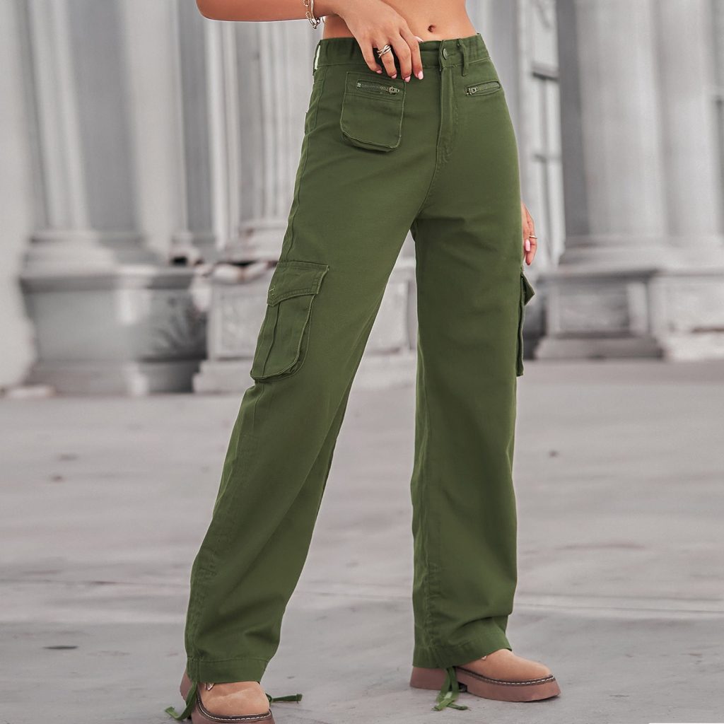 what to wear with green cargo pants