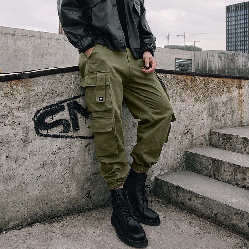 baggy cargo pants