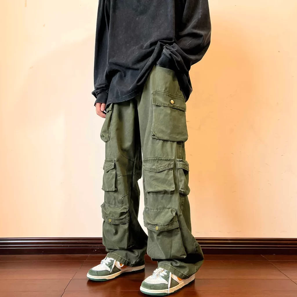 styling green cargo pants