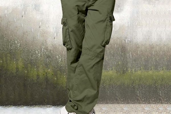 styling green cargo pants