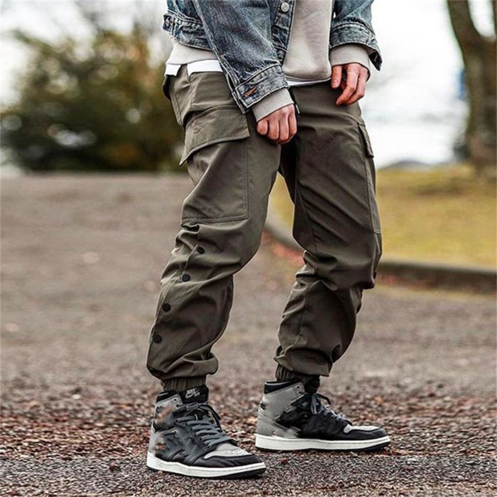 Men’s slim fit cargo pants